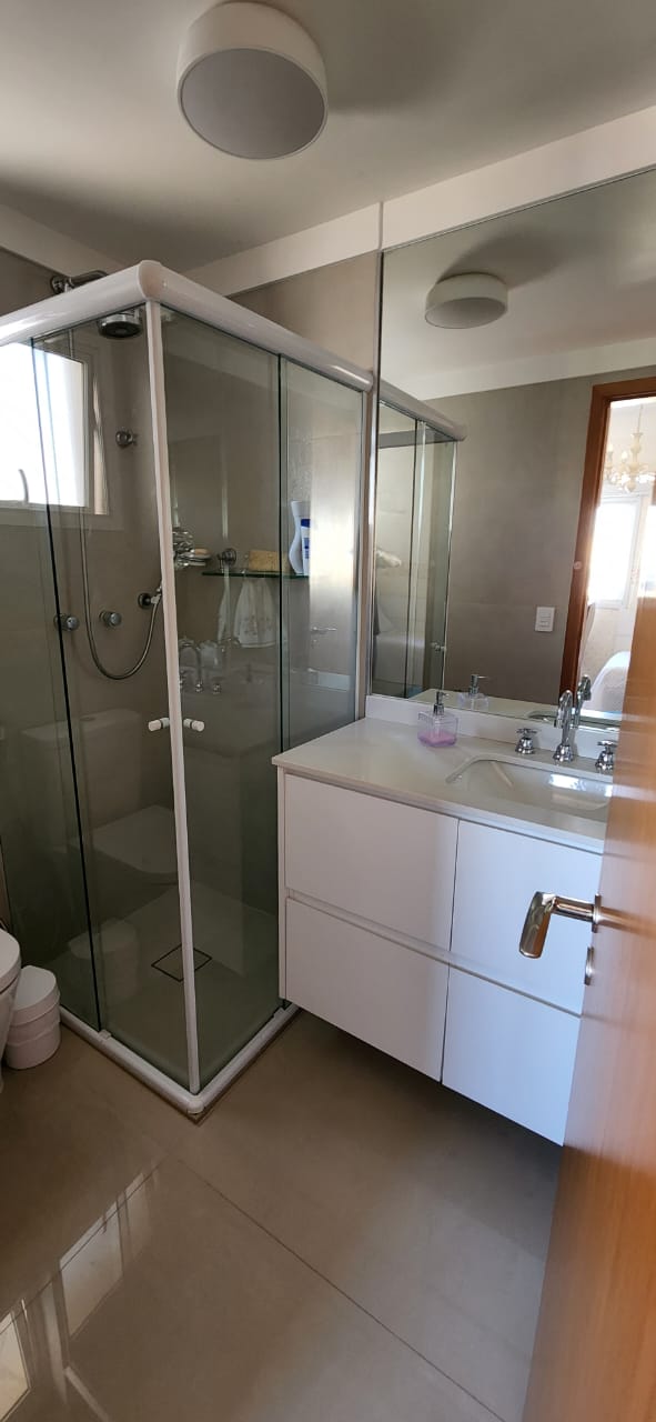 Apartamento de alto padrão no Bosque da Saúde